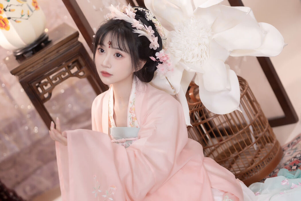 YiTuYu艺图语 Vol.7843 Qi Luo Sheng De Xiao Su Su