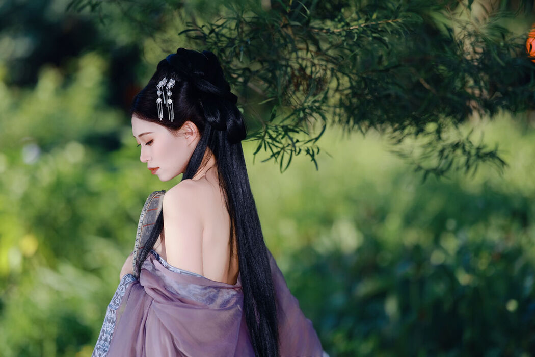 YiTuYu艺图语 Vol.7880 Liu Liu