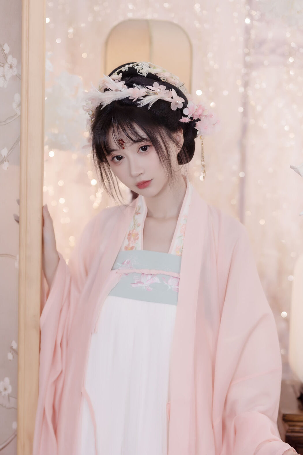 YiTuYu艺图语 Vol.7843 Qi Luo Sheng De Xiao Su Su