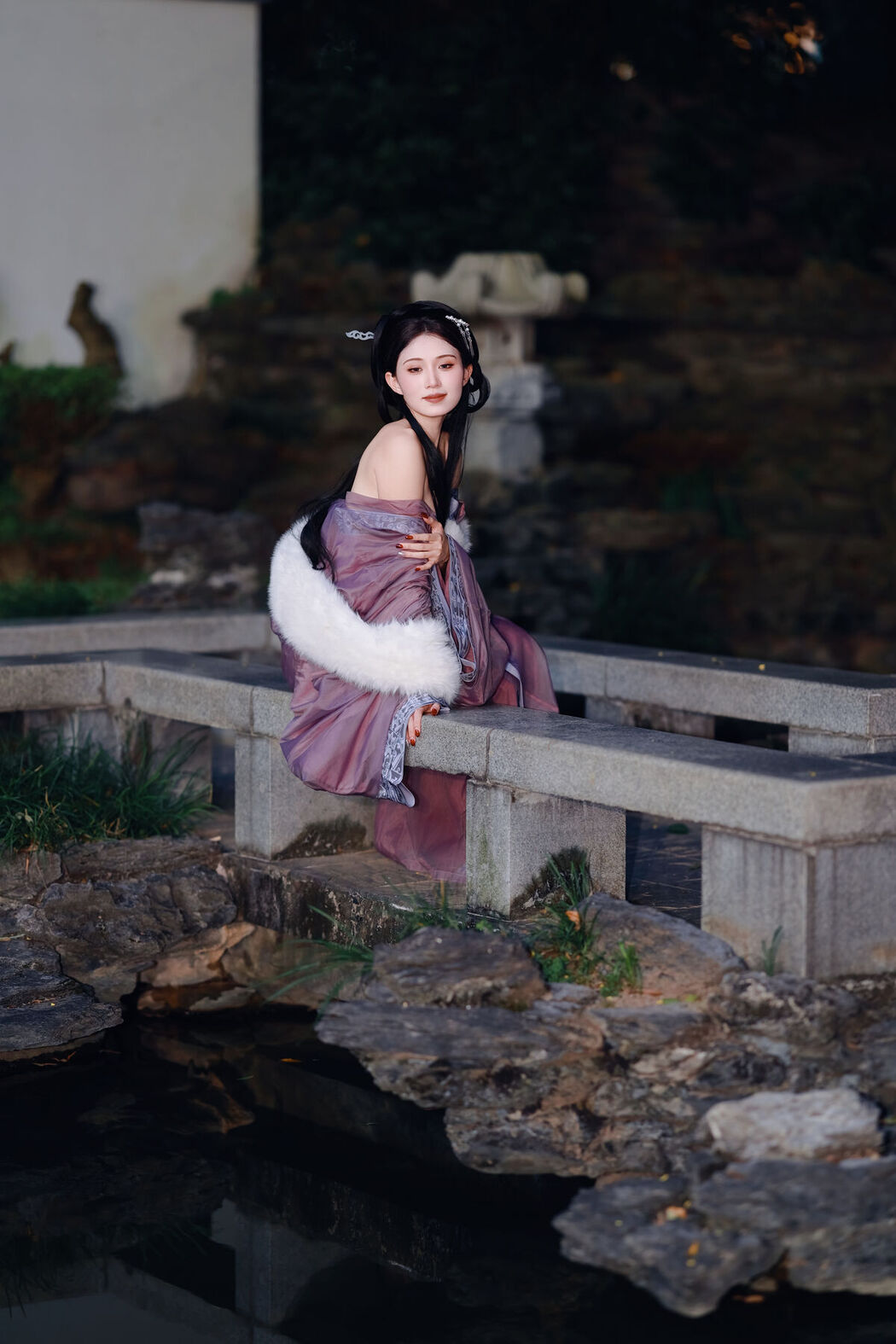YiTuYu艺图语 Vol.7880 Liu Liu