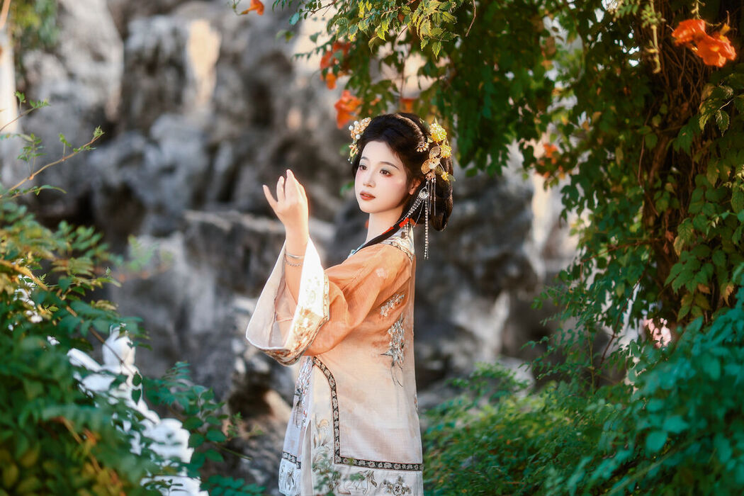 YiTuYu艺图语 Vol.7867 Tie Bi A Tong Mu