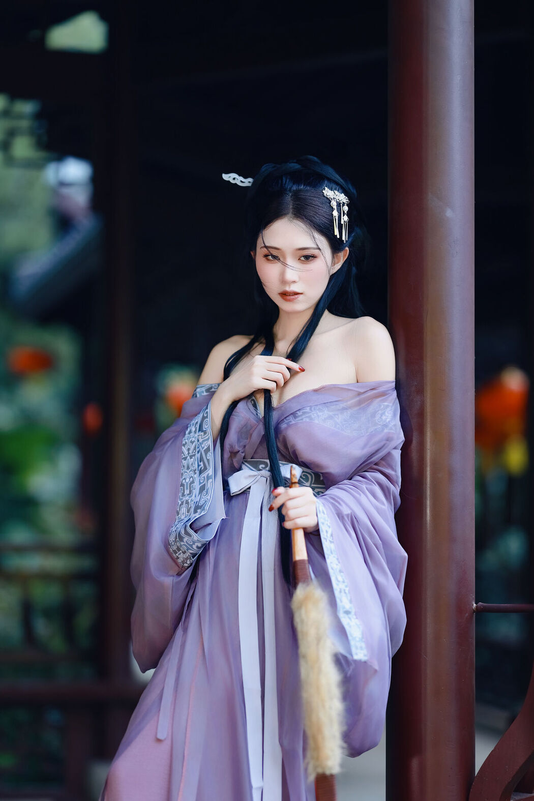 YiTuYu艺图语 Vol.7880 Liu Liu