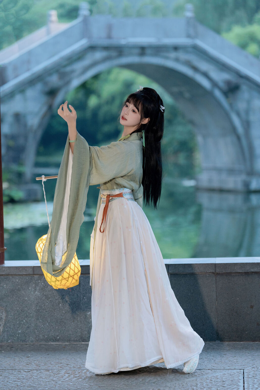 YiTuYu艺图语 Vol.7883 Xia Yu Xiao Nian