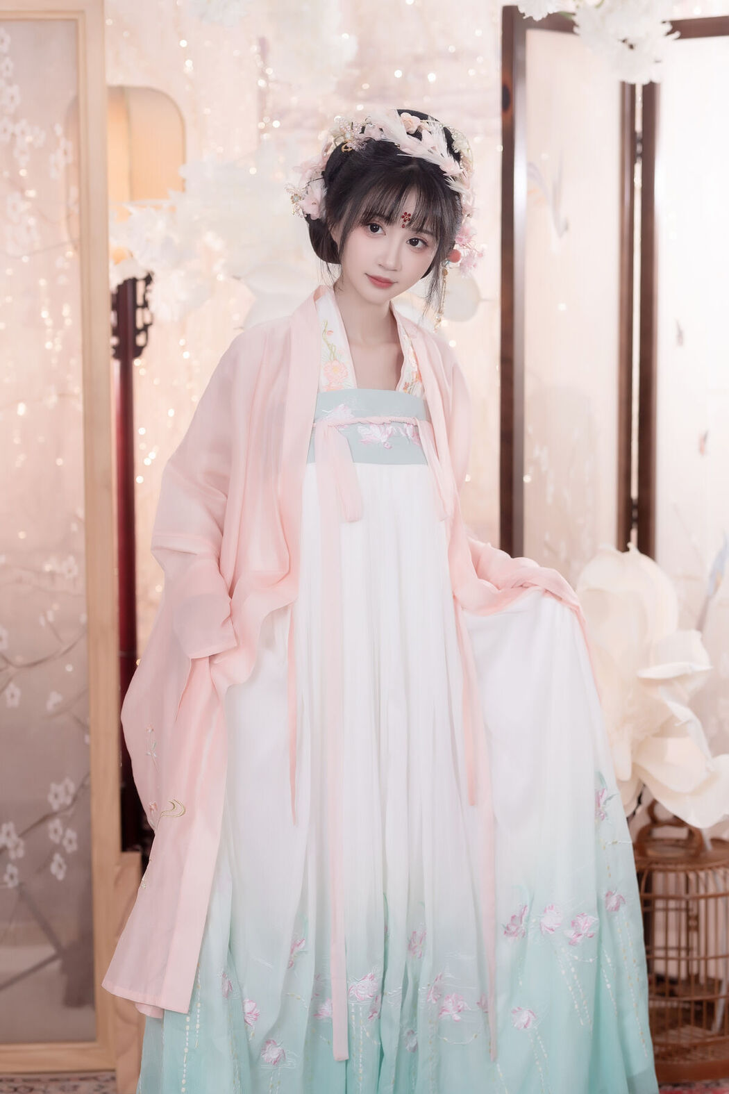 YiTuYu艺图语 Vol.7843 Qi Luo Sheng De Xiao Su Su
