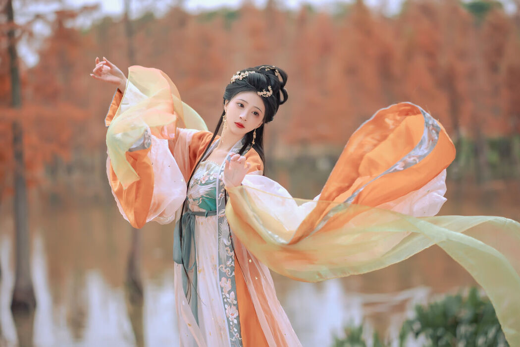 YiTuYu艺图语 Vol.7891 Qi Luo Sheng De Xiao Su Su