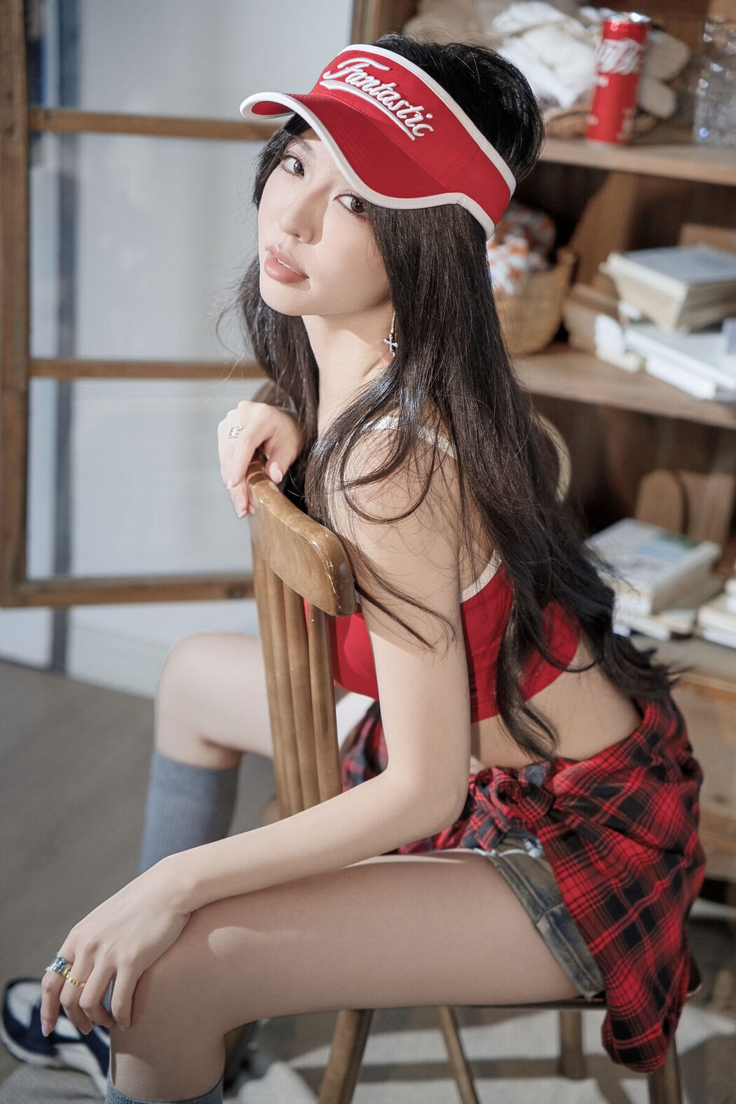 YiTuYu艺图语 Vol.7886 Tong Tong
