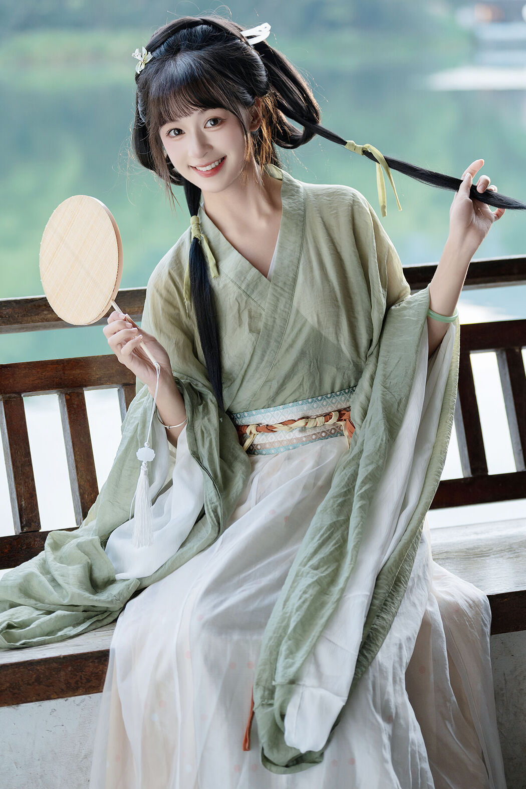 YiTuYu艺图语 Vol.7883 Xia Yu Xiao Nian Cover Photo