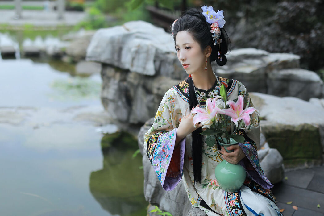 YiTuYu艺图语 Vol.7859 Bie Qiu Yue