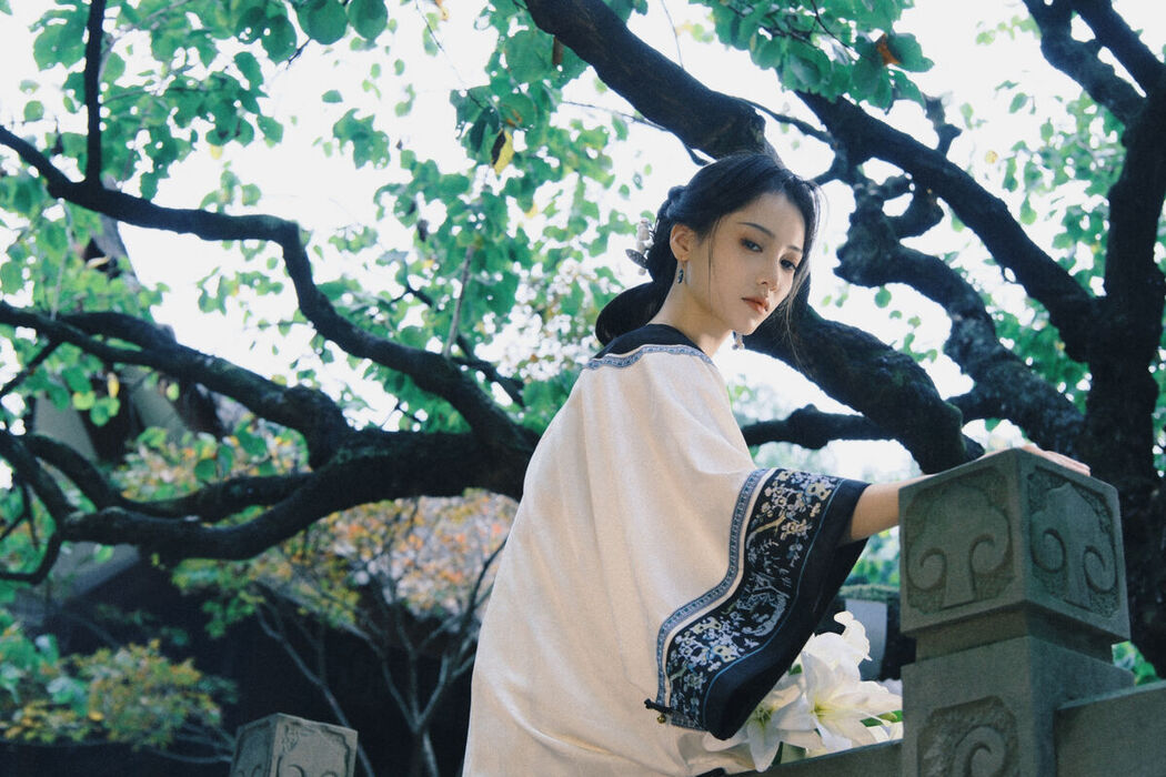 YiTuYu艺图语 Vol.8023 Zhu Zhu