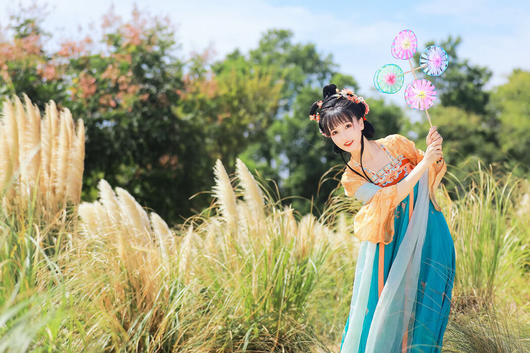 YiTuYu艺图语 Vol.7999 Fen Xiang Xiao Ye
