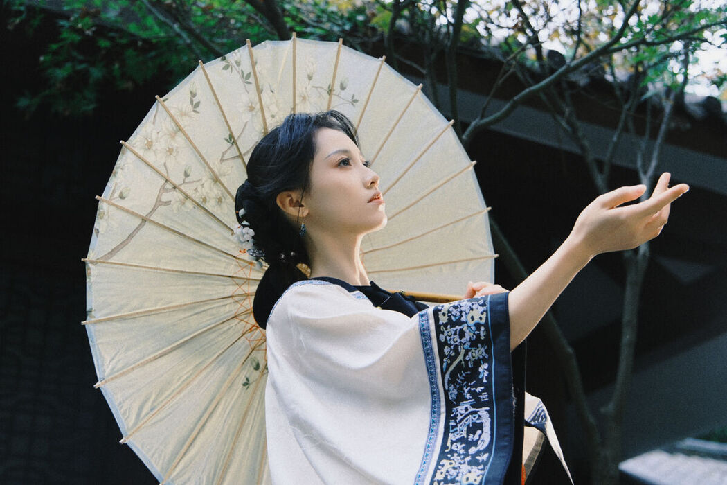 YiTuYu艺图语 Vol.8023 Zhu Zhu