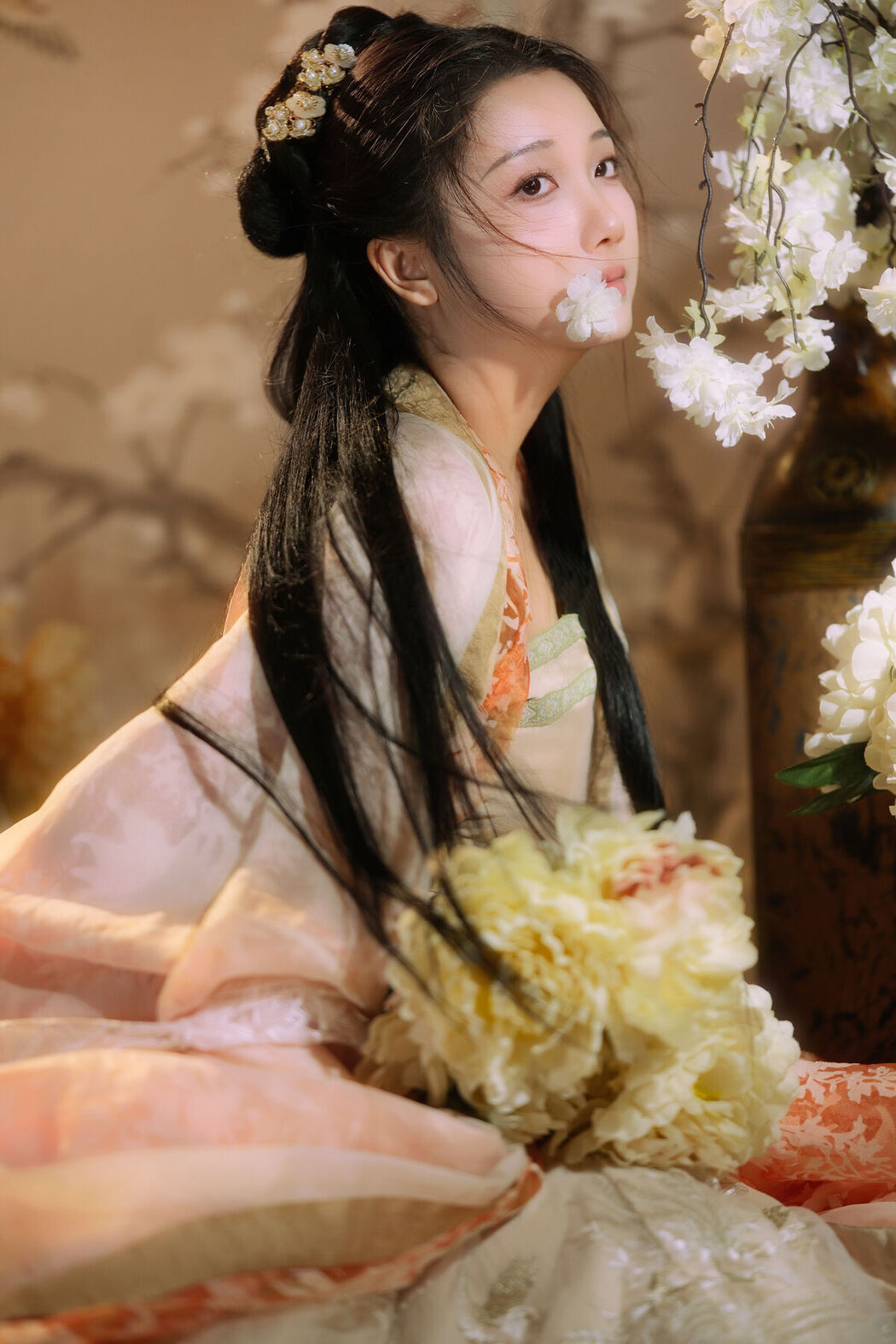 YiTuYu艺图语 Vol.8015 An Jiu Yu