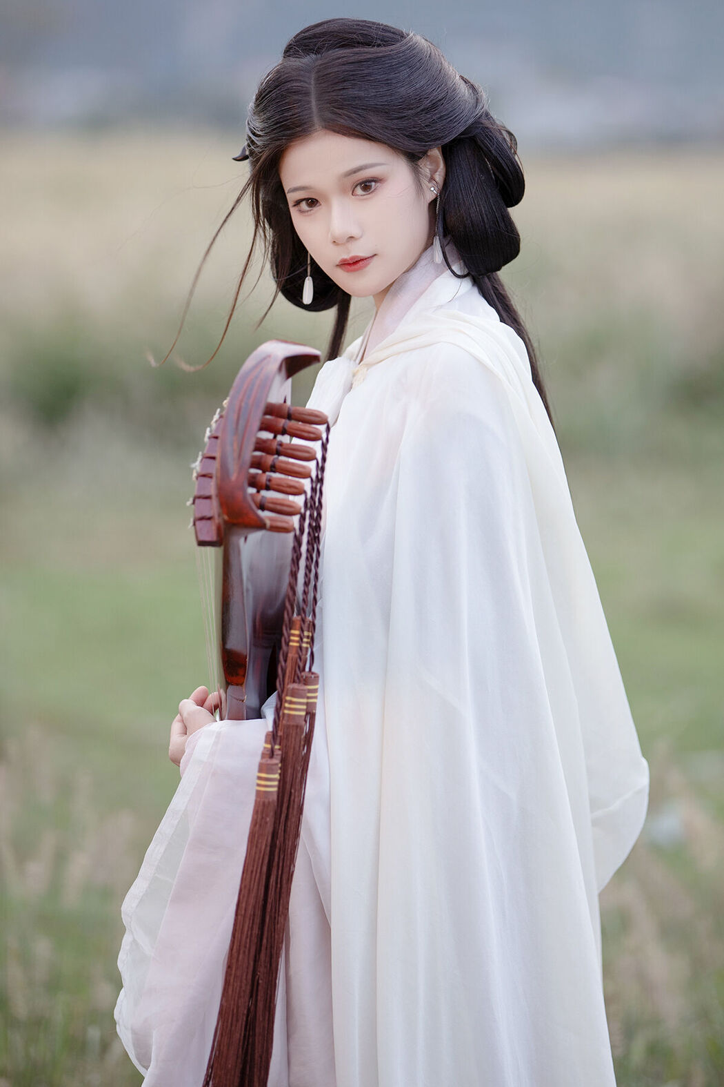 YiTuYu艺图语 Vol.8009 Na Ni Cover Photo