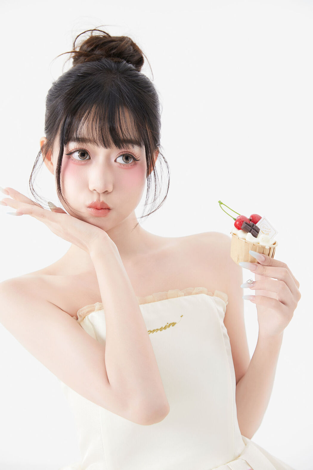 YiTuYu艺图语 Vol.7930 Bo Luo Bao