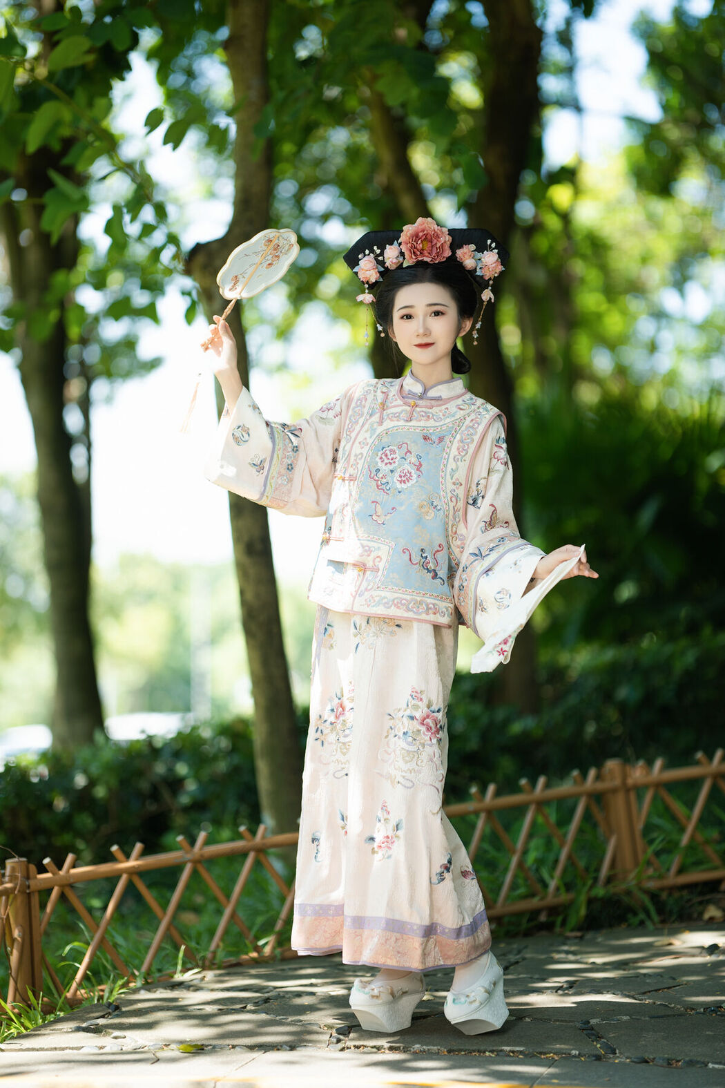 YiTuYu艺图语 Vol.8030 Dan Gao De Dan Dan