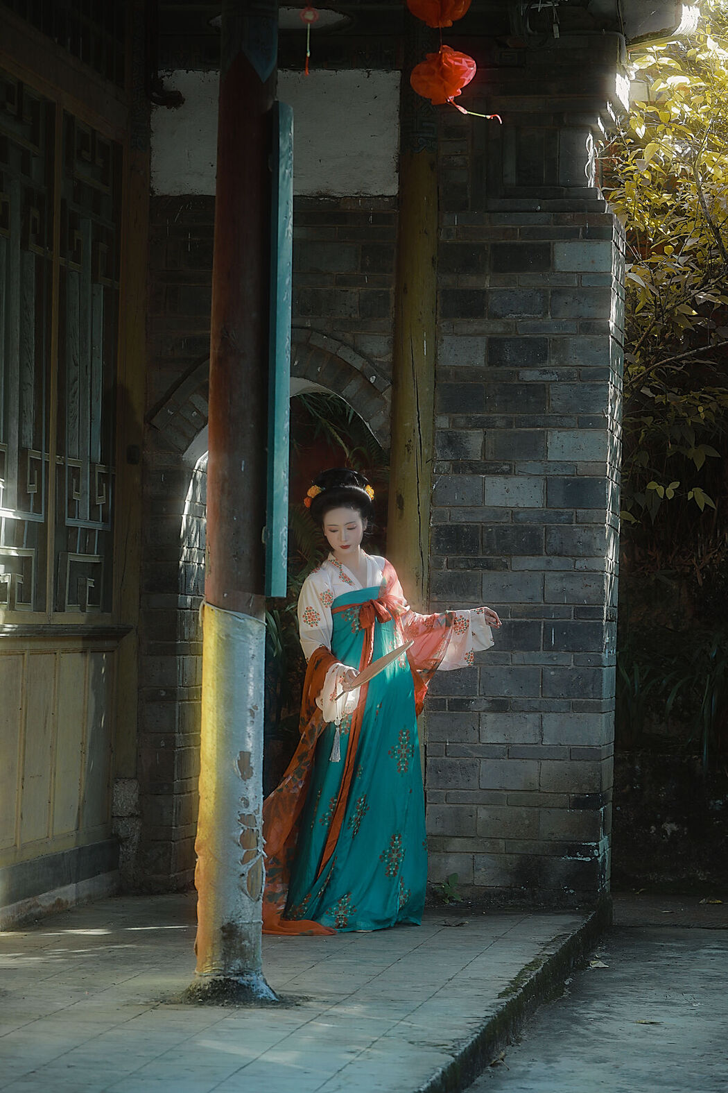 YiTuYu艺图语 Vol.7927 Yu Jin