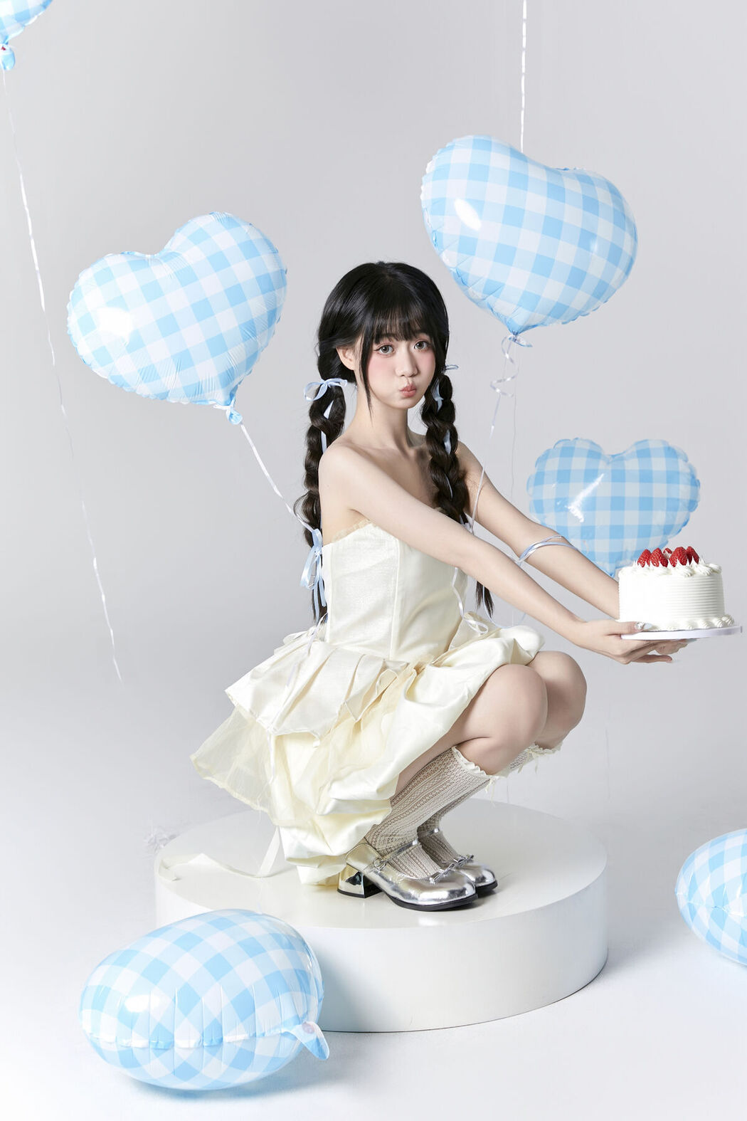 YiTuYu艺图语 Vol.7945 Bo Luo Bao