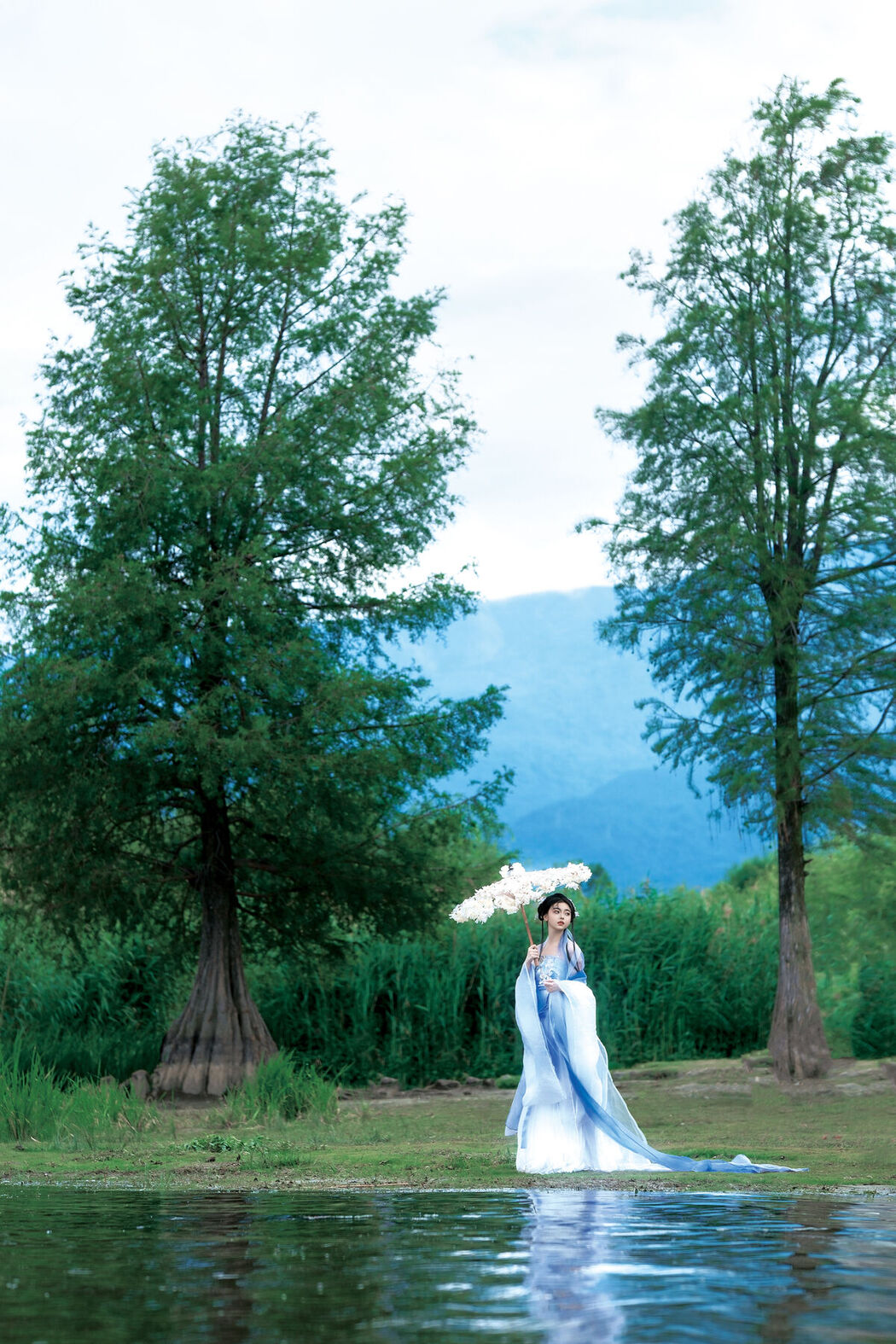 YiTuYu艺图语 Vol.8010 Xing Xing Xiong