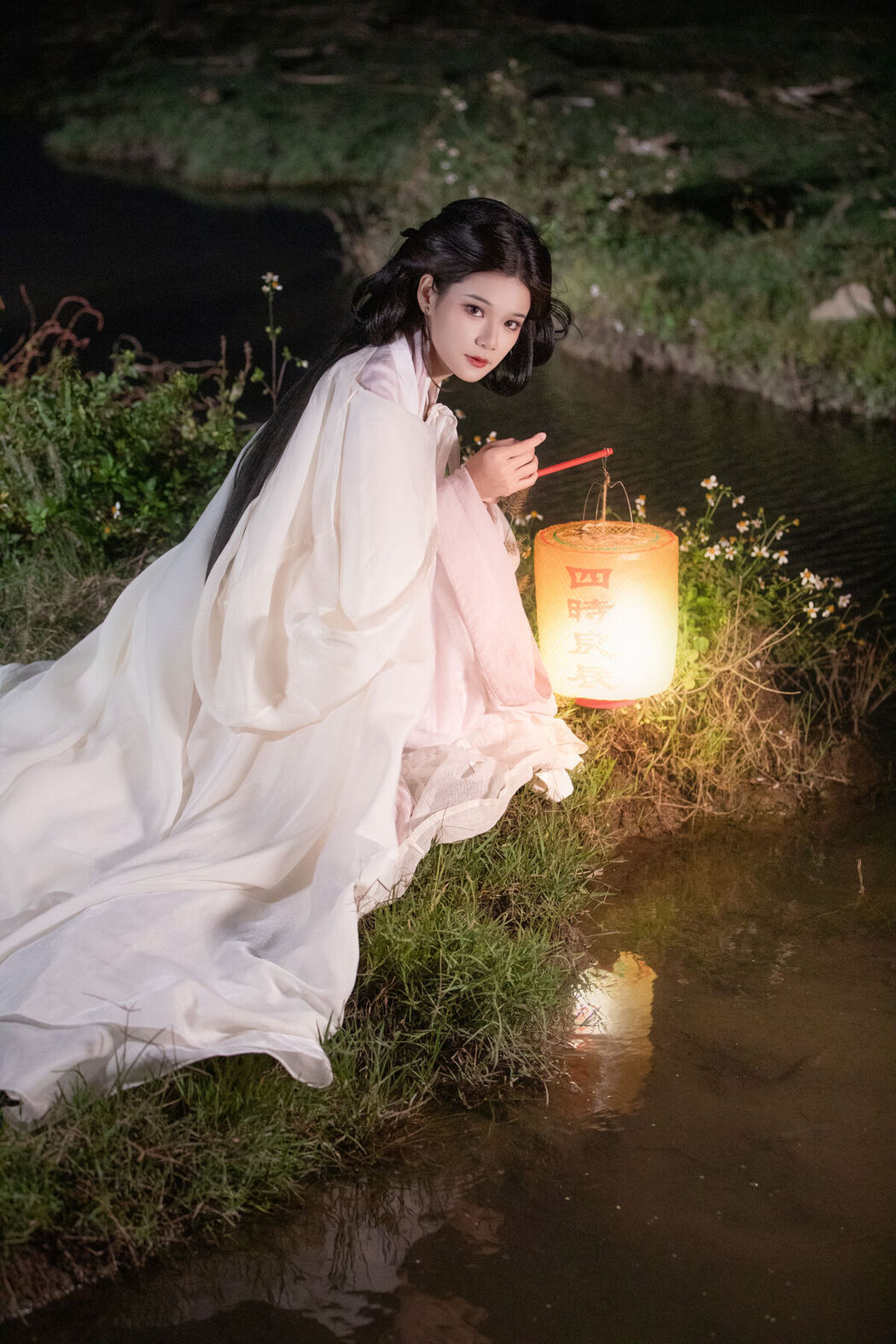 YiTuYu艺图语 Vol.8009 Na Ni