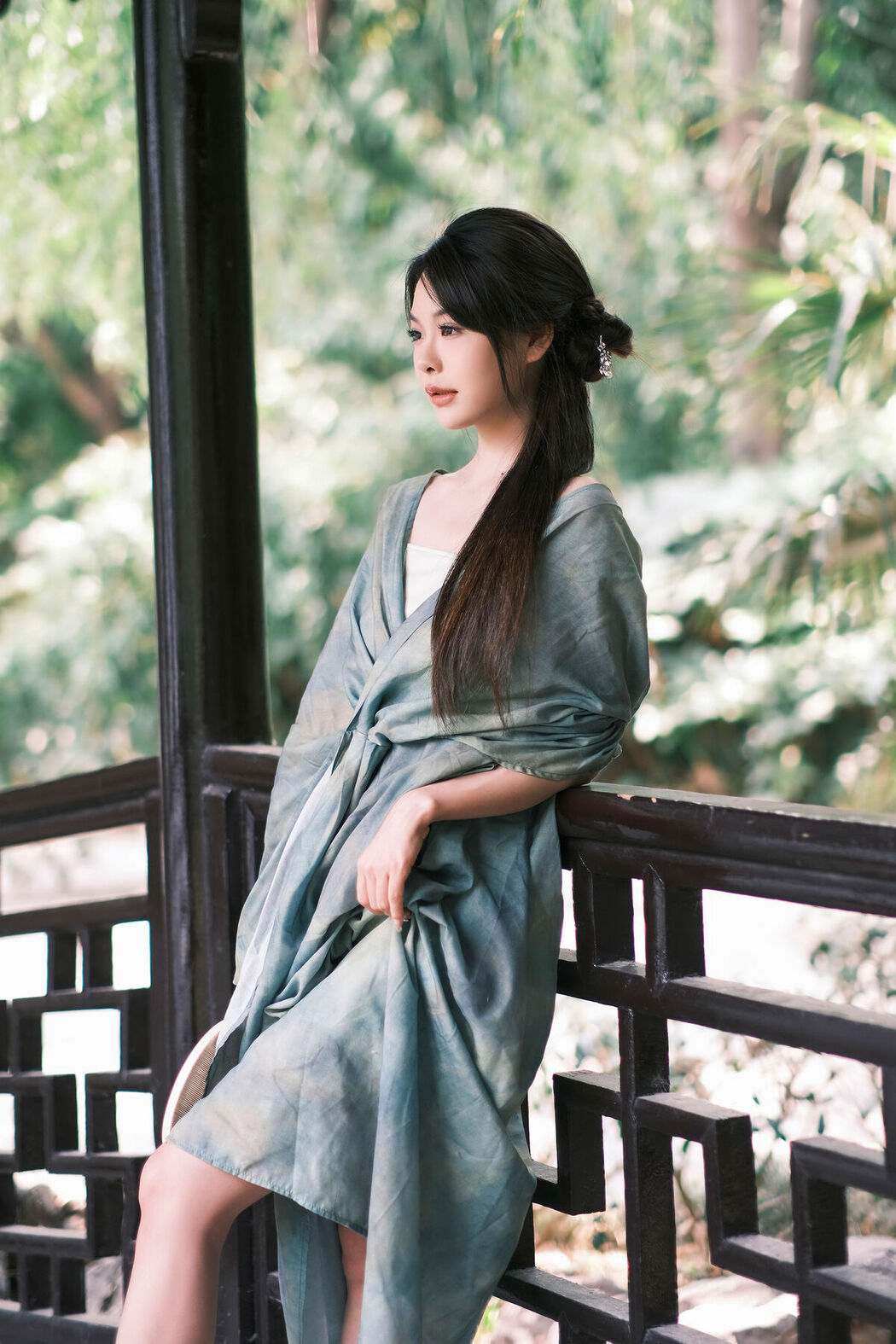 YiTuYu艺图语 Vol.7922 Qian Qian