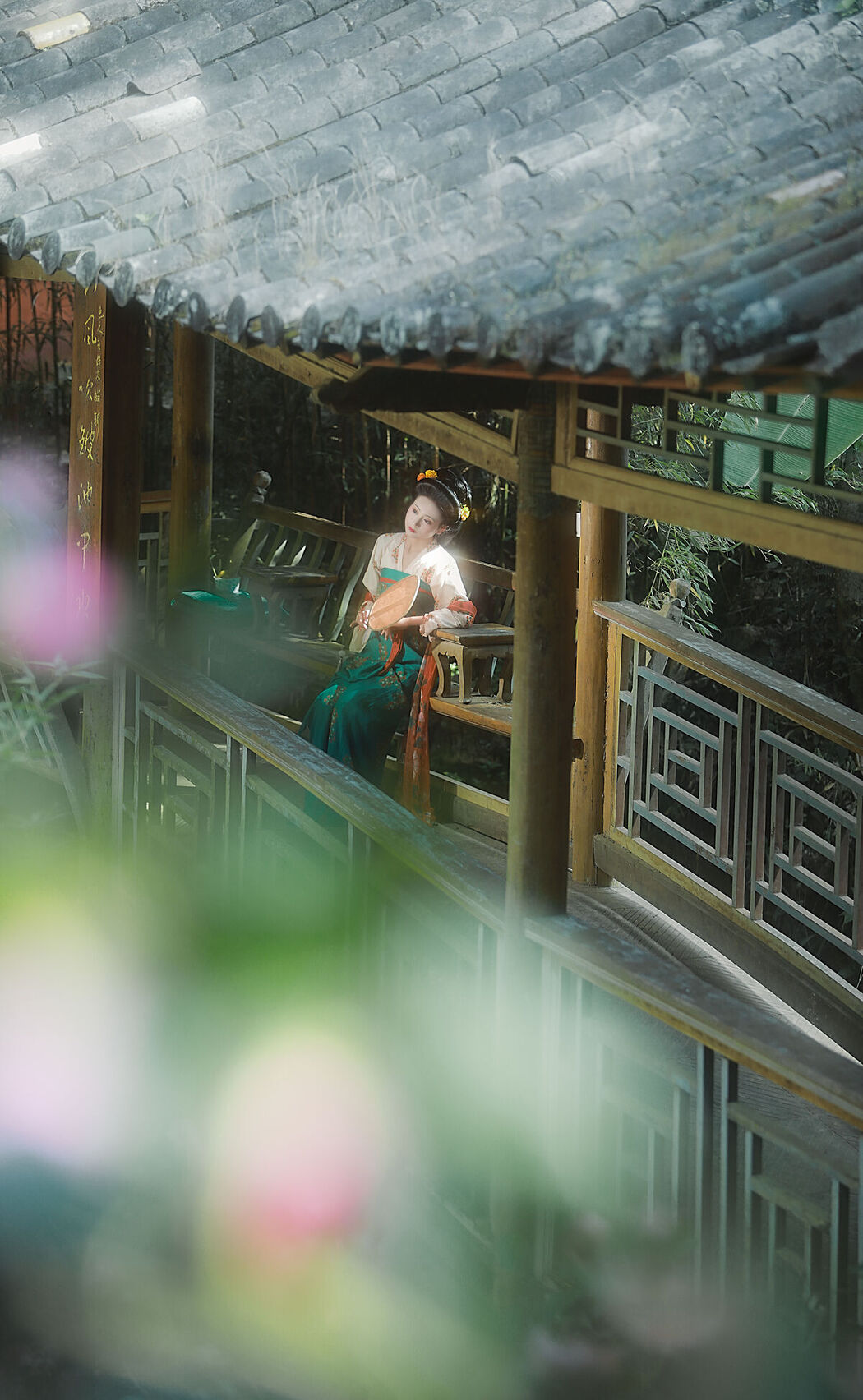 YiTuYu艺图语 Vol.7927 Yu Jin