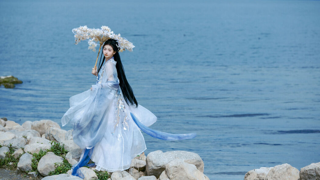 YiTuYu艺图语 Vol.8010 Xing Xing Xiong