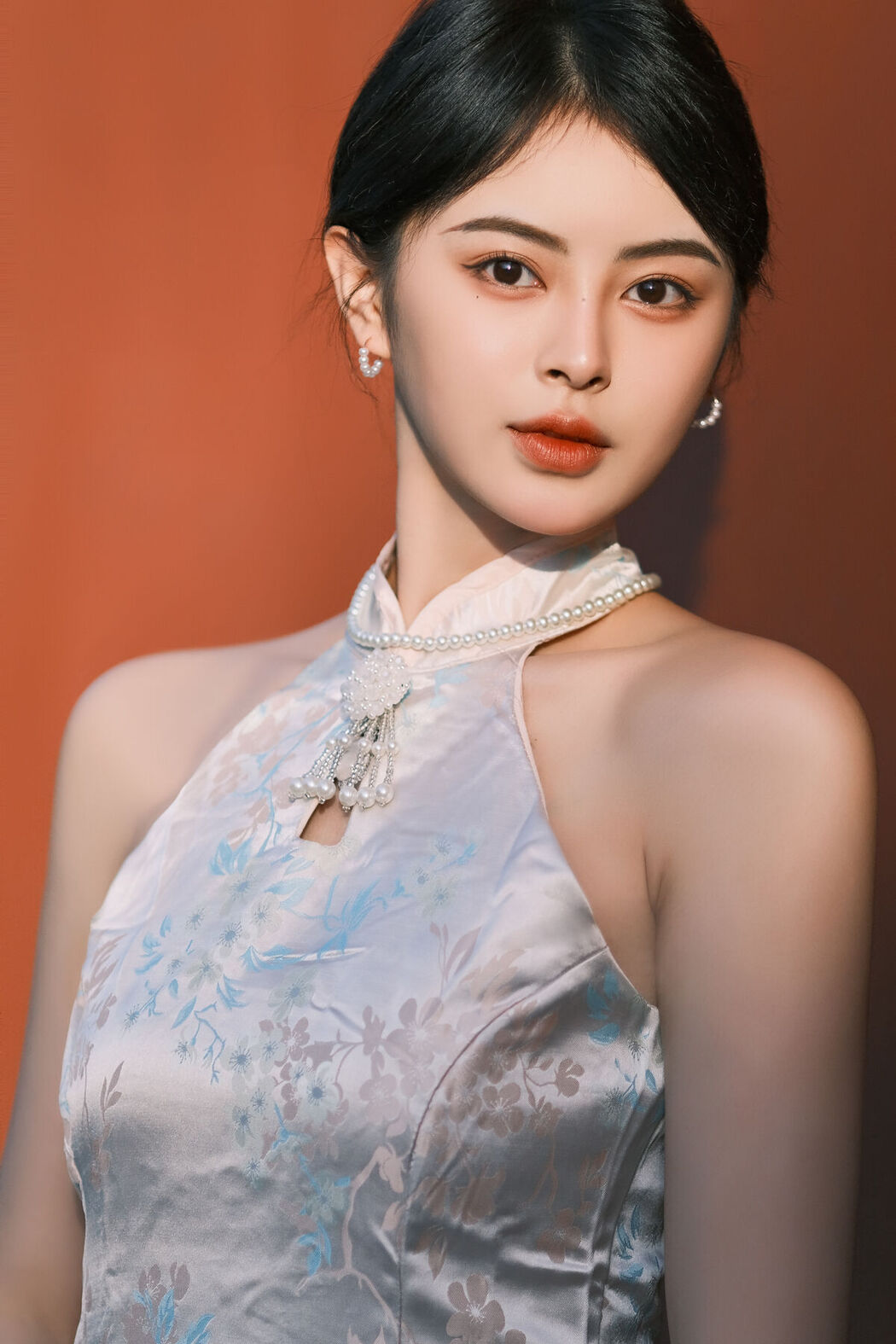 YiTuYu艺图语 Vol.7979 Hu Yun En Yoo En