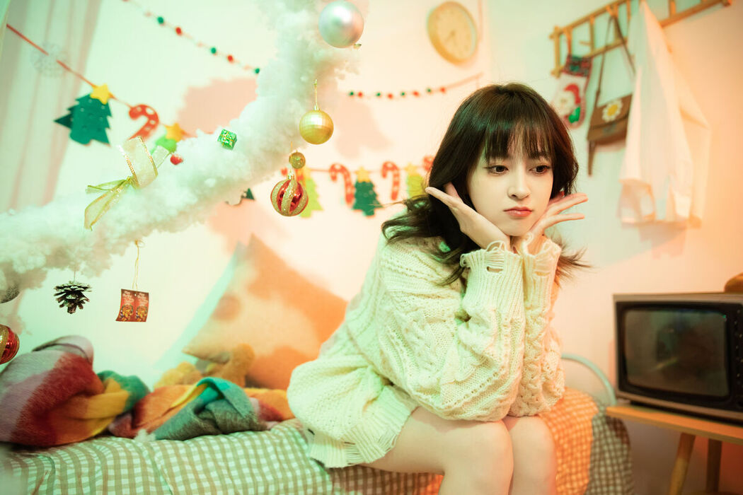 YiTuYu艺图语 Vol.7954 Yi Xuan