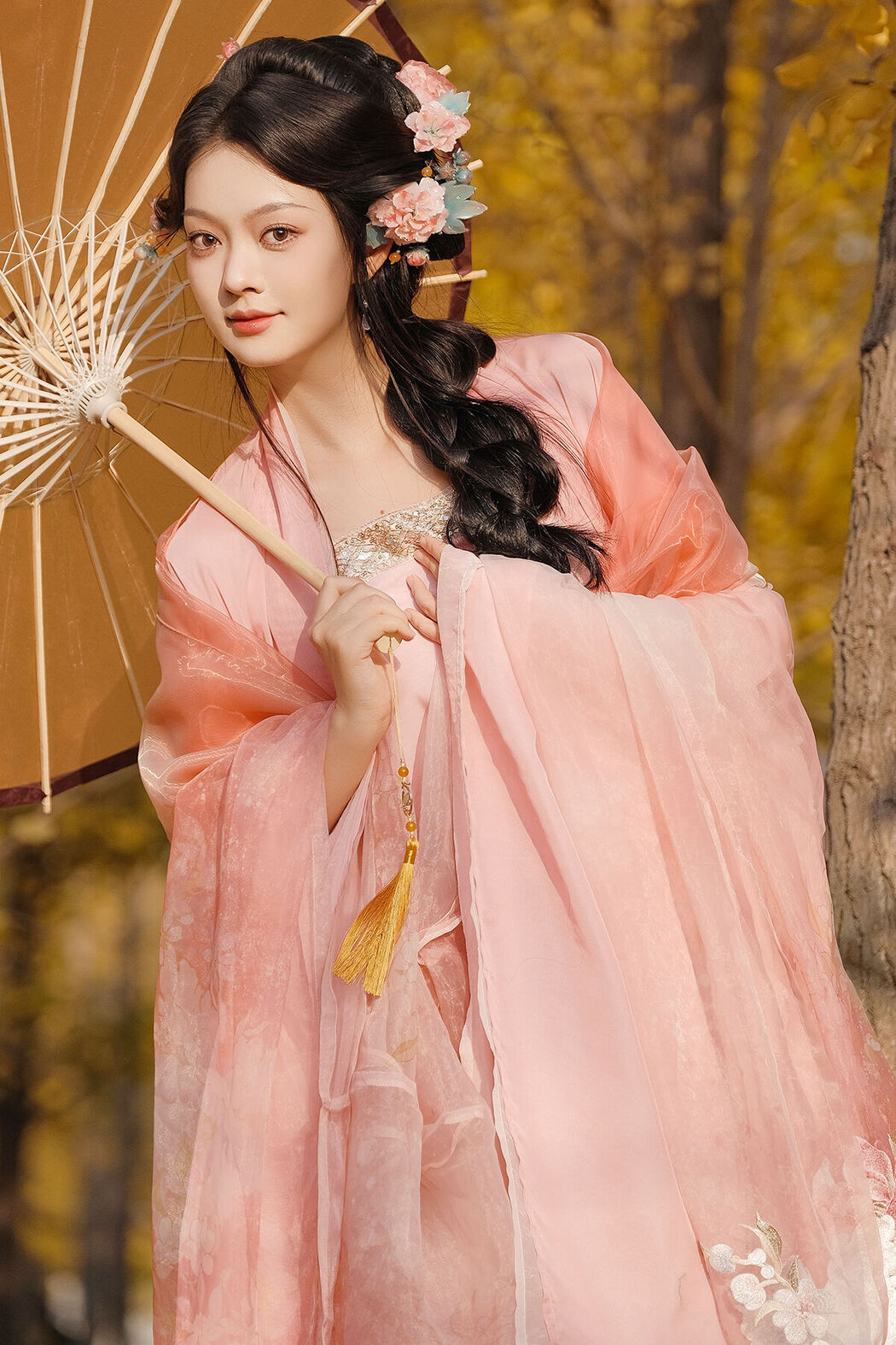 YiTuYu艺图语 Vol.7992 Qiu Qiu Cover Photo