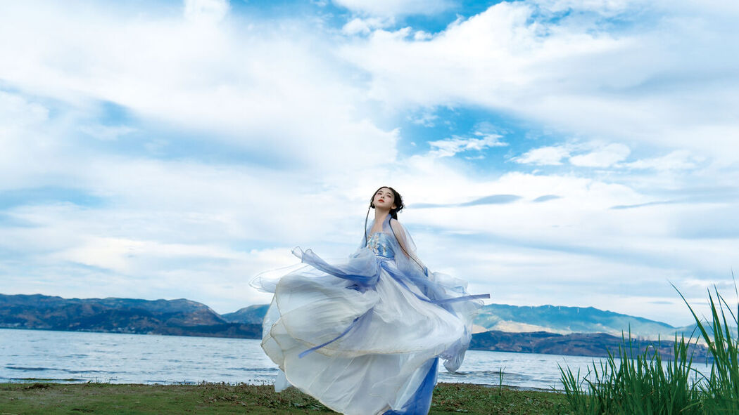 YiTuYu艺图语 Vol.8010 Xing Xing Xiong