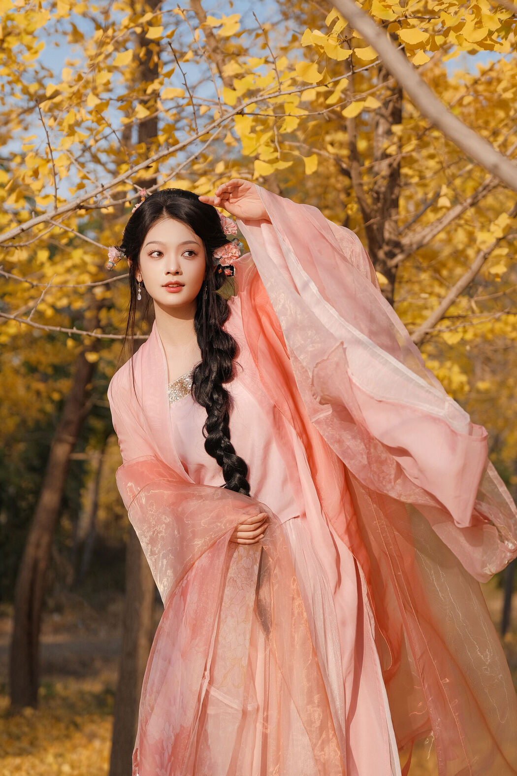 YiTuYu艺图语 Vol.7992 Qiu Qiu