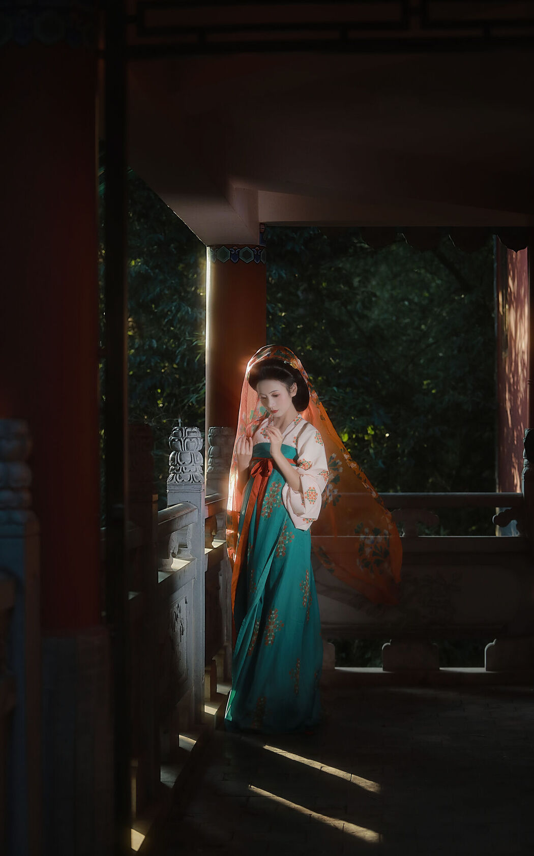 YiTuYu艺图语 Vol.7927 Yu Jin