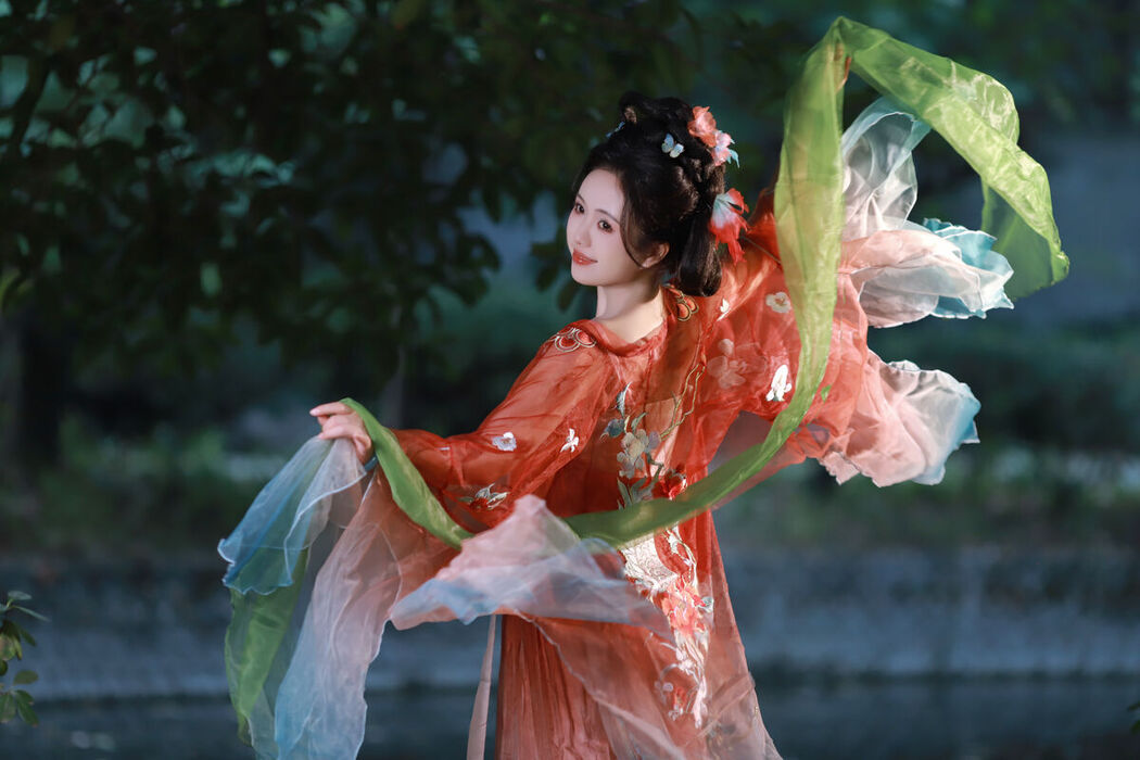 YiTuYu艺图语 Vol.7936 Zai Xia Qing He