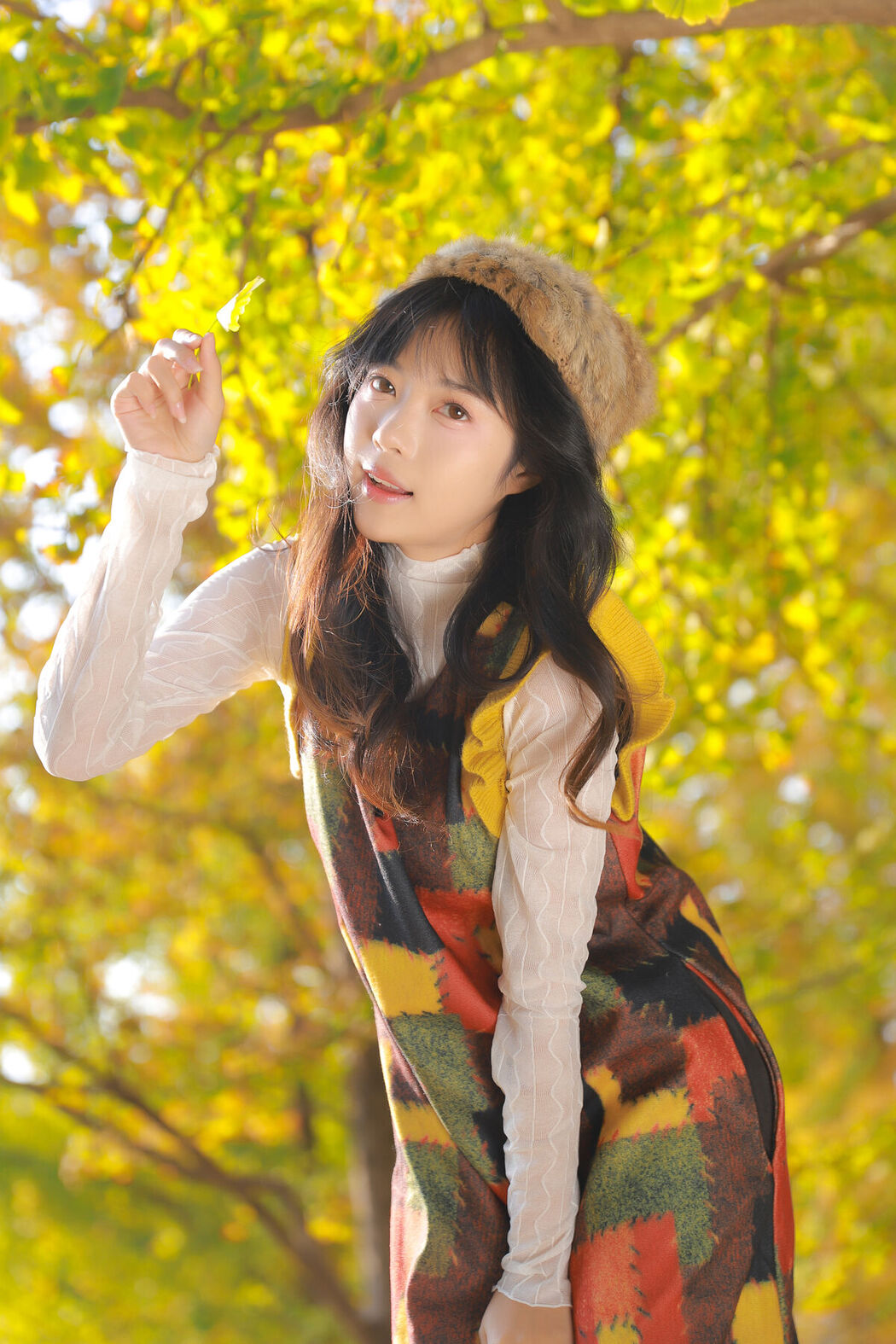 YiTuYu艺图语 Vol.8004 Xiao Wei Ren Er