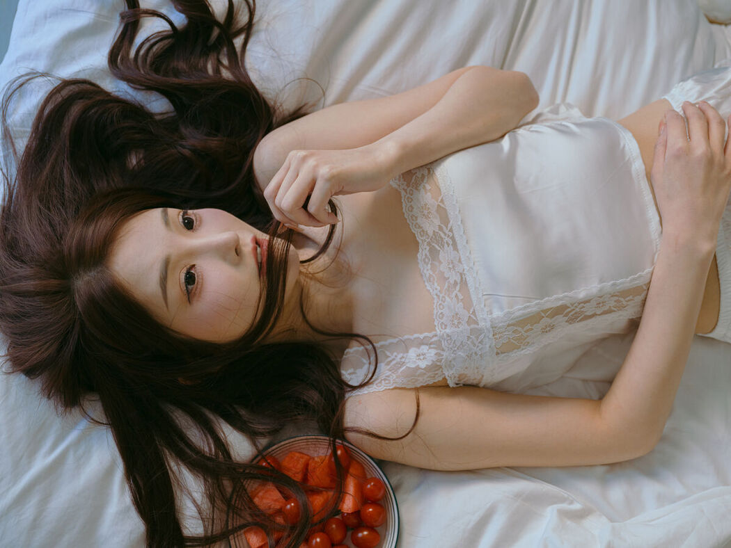 YiTuYu艺图语 Vol.8016 Wen Wen Zi