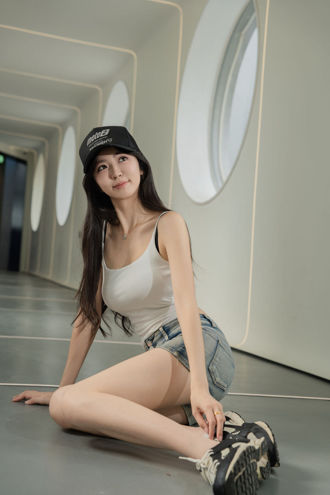 YiTuYu艺图语 Vol.7941 Tong Tong