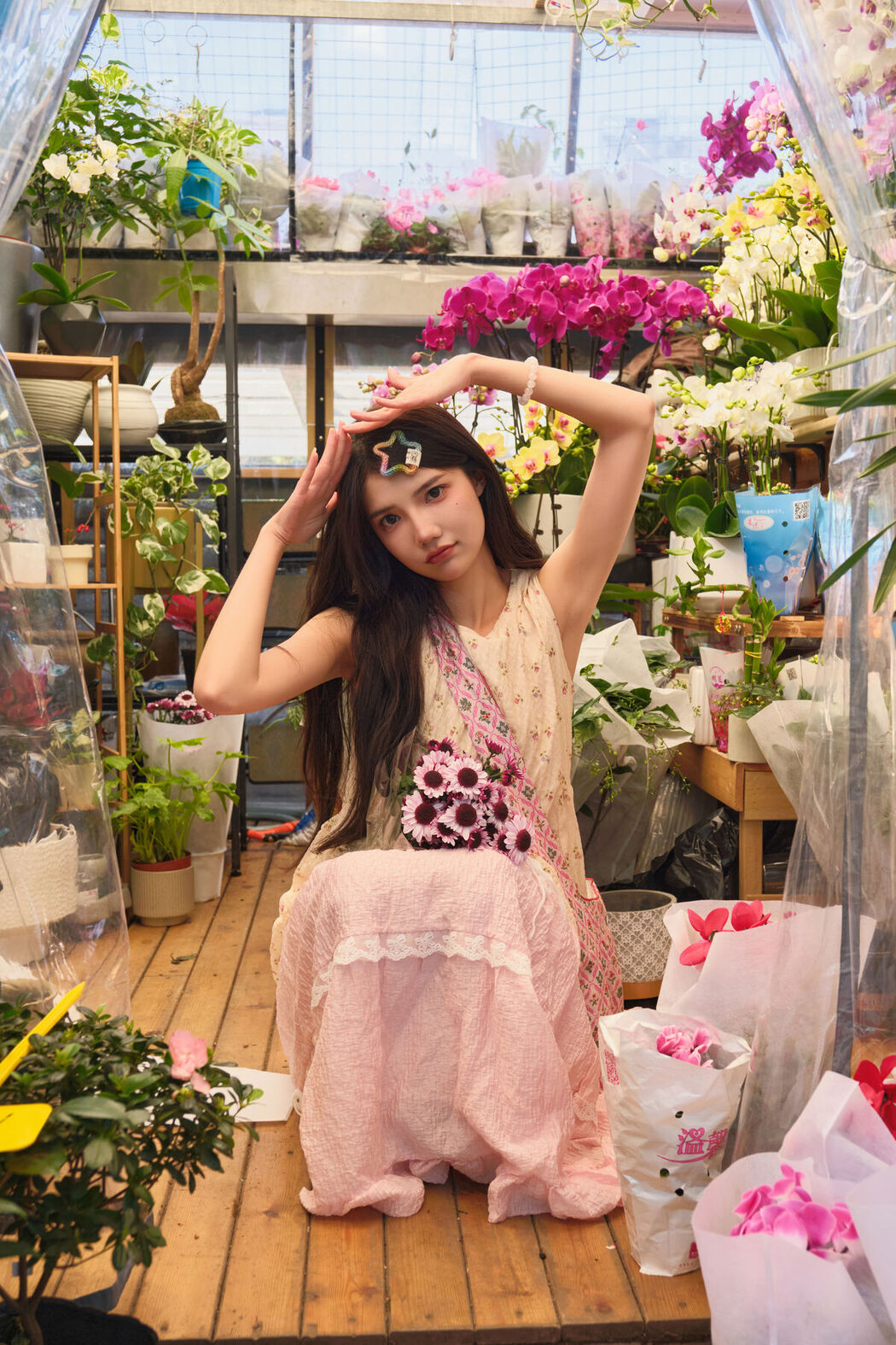 YiTuYu艺图语 Vol.8021 Duo Mi Domy
