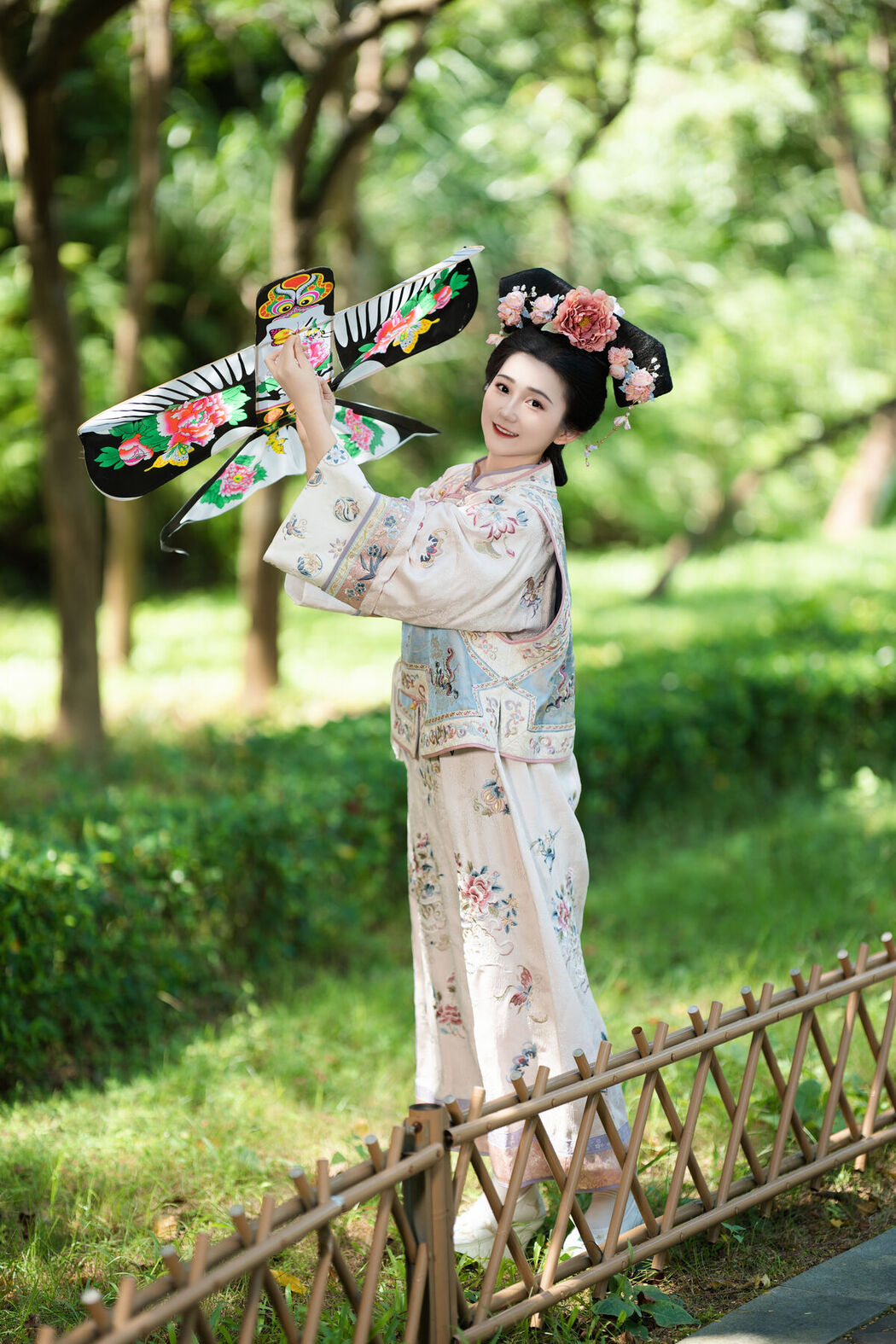 YiTuYu艺图语 Vol.8030 Dan Gao De Dan Dan