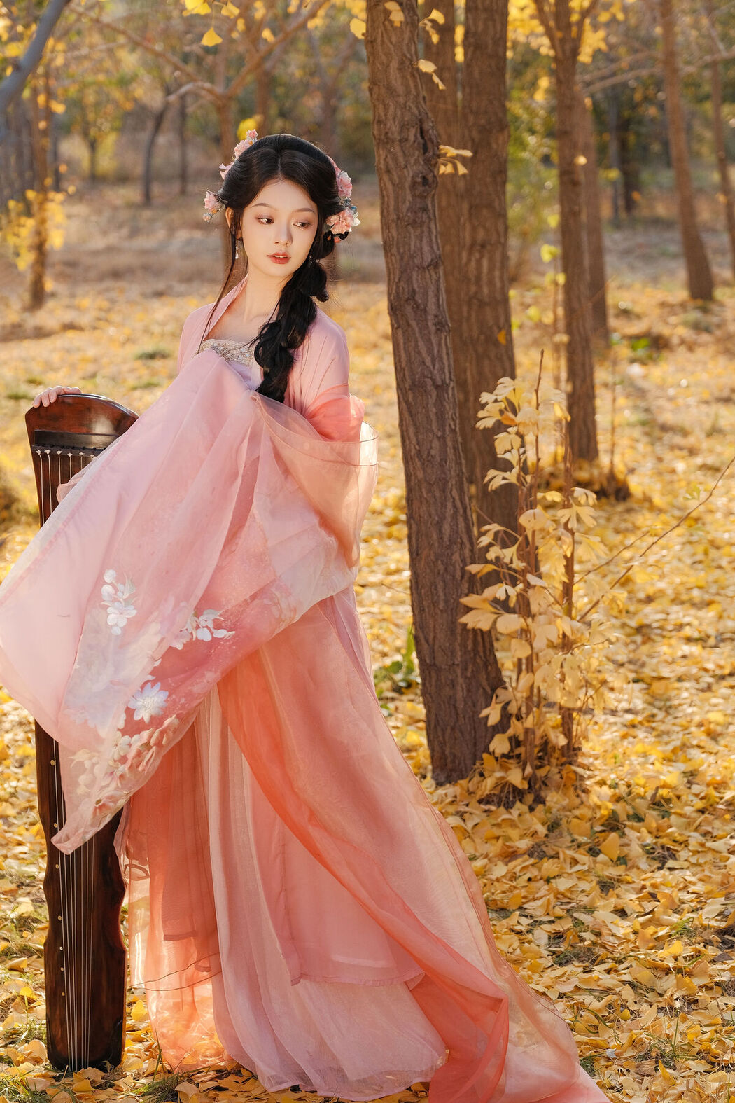 YiTuYu艺图语 Vol.7992 Qiu Qiu