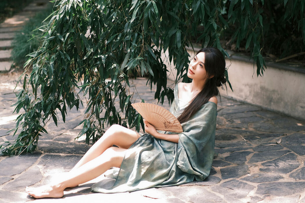 YiTuYu艺图语 Vol.7922 Qian Qian