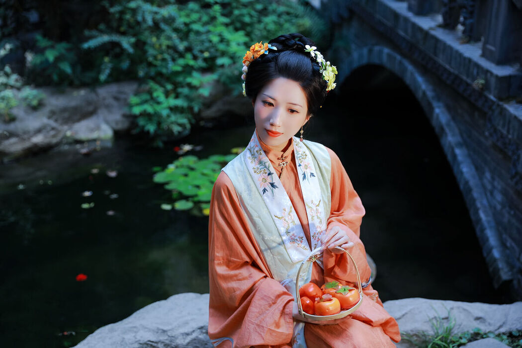 YiTuYu艺图语 Vol.7968 Bie Qiu Yue