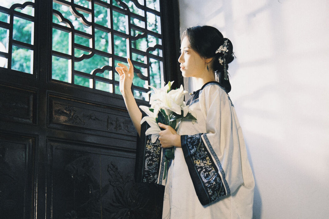 YiTuYu艺图语 Vol.8023 Zhu Zhu