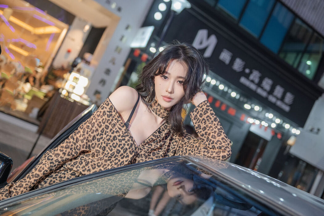 YiTuYu艺图语 Vol.7975 Jiao Wo GG