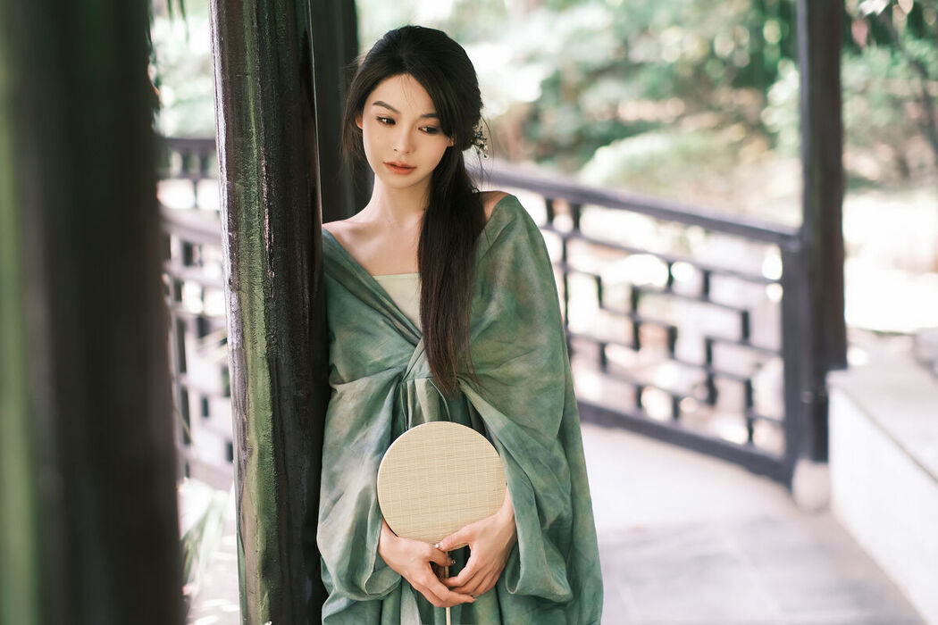 YiTuYu艺图语 Vol.7922 Qian Qian