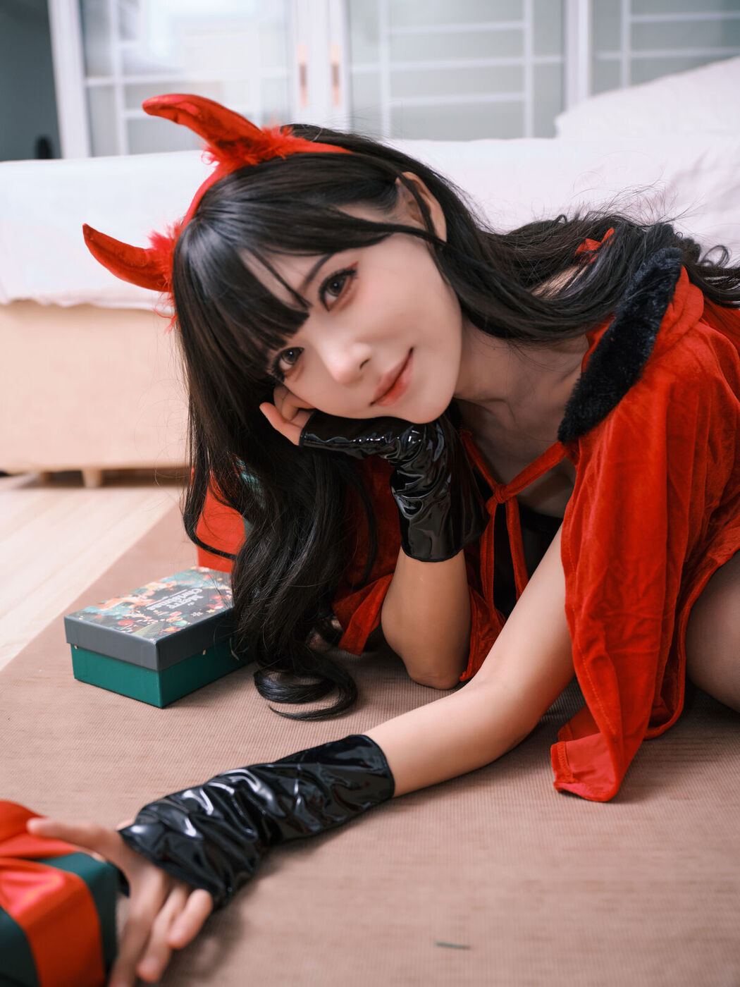 YiTuYu艺图语 Vol.8024 Xia Shu You Ren Zhang