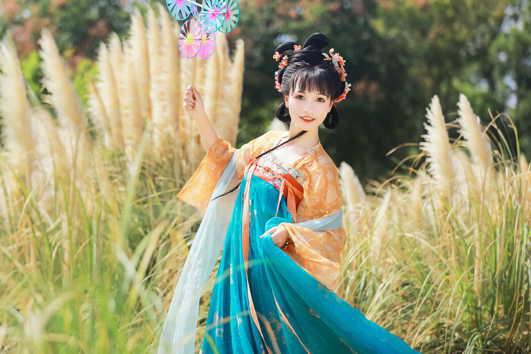 YiTuYu艺图语 Vol.7999 Fen Xiang Xiao Ye