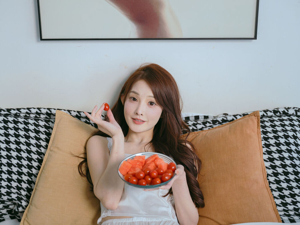 YiTuYu艺图语 Vol.8016 Wen Wen Zi