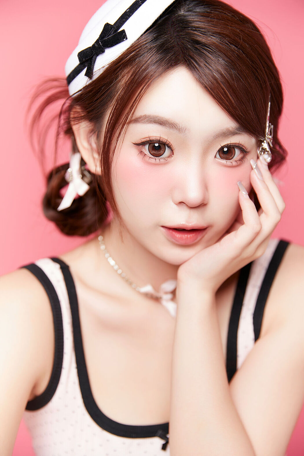 YiTuYu艺图语 Vol.7995 Carlee Shi 77 Ya Cover Photo