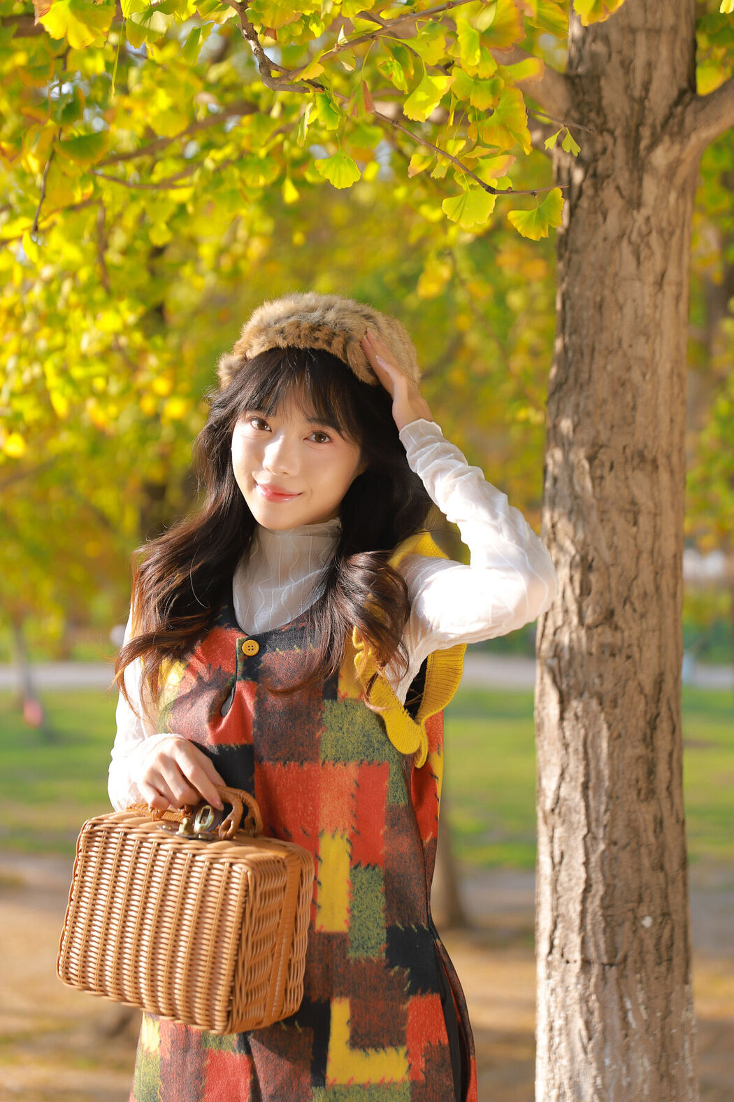 YiTuYu艺图语 Vol.8004 Xiao Wei Ren Er