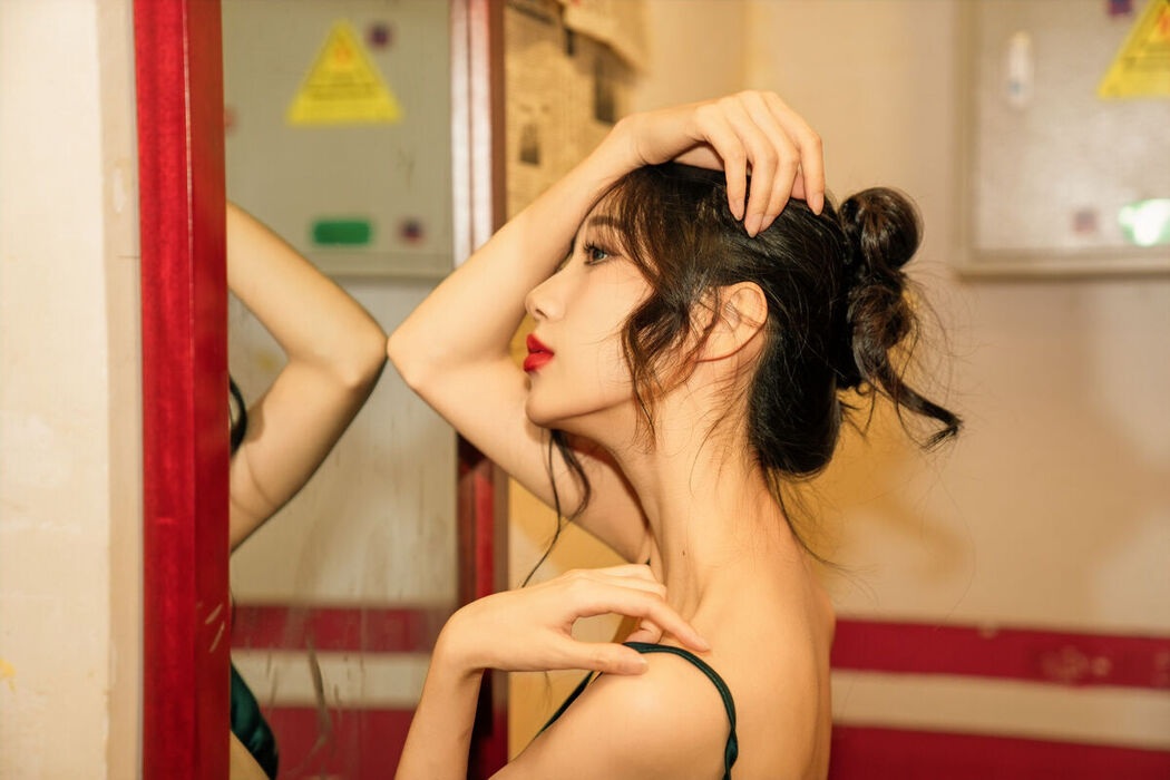 YiTuYu艺图语 Vol.8005 O1ne Wan